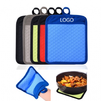 Two-in-One Heat-Resistant Placemat and Mitt for Cooking