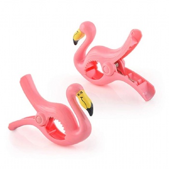 Flamingo-Shaped Towel Clip